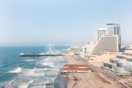 2Br 3Ba Ocean Front Condo On The Boardwalk Cozysuites Atlantic Stadt Exterior foto