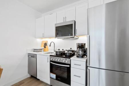2Br 3Ba Ocean Front Condo On The Boardwalk Cozysuites Atlantic Stadt Exterior foto
